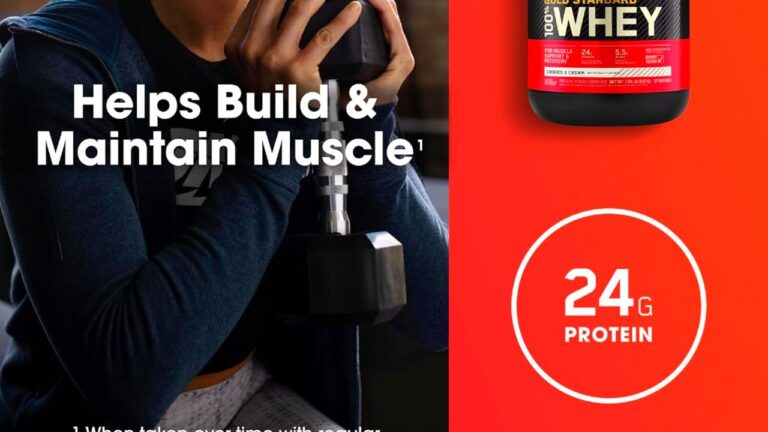 Mujer sosteniendo una pesa, con un fondo que incluye un bote de Optimum Nutrition Gold Standard Whey en sabor Cookies & Cream y un círculo destacando '24 G Protein', ilustrando la ayuda en la construcción y mantenimiento muscular"
