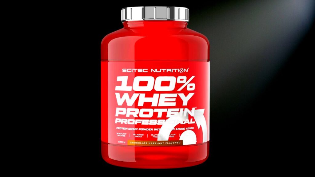 Bote rojo de Scitec 100% Whey Protein Professional en un fondo oscuro, enfatizando el diseño atractivo del producto