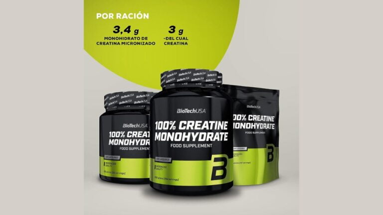 Varios envases de suplemento de creatina monohidrato, destacando su presentación y marca."